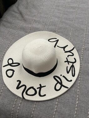 August Hats White Wide-Brim Sun Hat with Black Script and Band